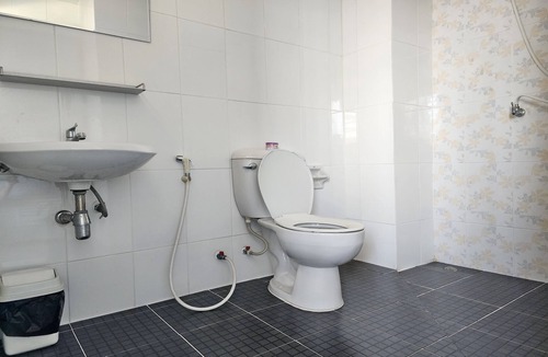 Ban Lam Rua Taek Hotel | One Residence
