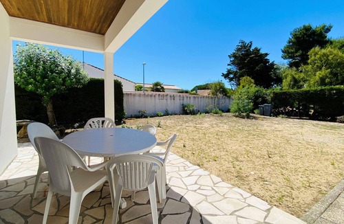 La Couarde-sur-Mer House | One-storey house located 100 m from the beach