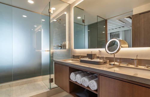 French Quarter Hotel | ONE11 Hotel