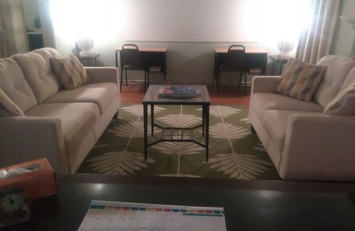 Detroit House | ONLY 6 MILES SOUTH of DOWNTOWN DETROIT!
