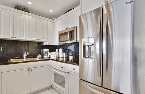 Honokowai Condo | Only a few days open in June '26! Book now a discounted rate. Oceanfront Views!