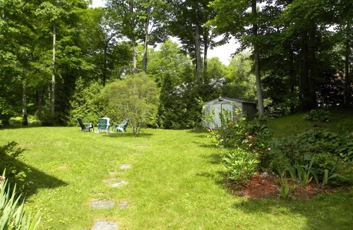 Sauble Beach Cottage | Only Aug 22-29 LEFT this Summer! Sauble Beach Cottage– 10 Min Walk to the Beach