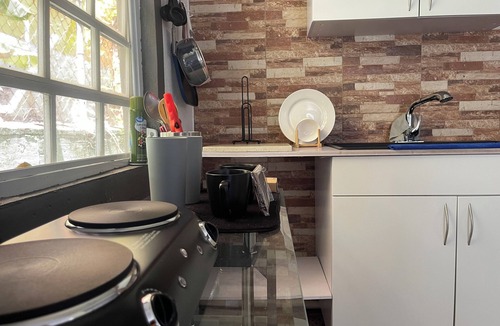 Guayama House | only for couples tranquil place 1bd near Plaza Guayama