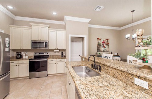 Hammond House | Only minutes from Chappapeela Sports Park and the Hammond Regional Airport.