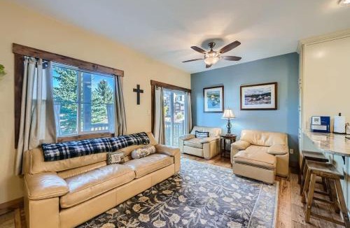 Summit Cove House | Only Minutes from Skiing, Shopping & Fun - Come Relax