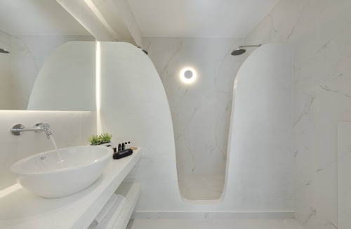 Karterados Hotel | Onyx Hotel & Suites