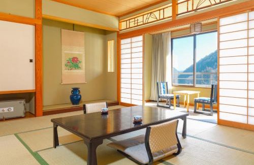 Kakeyu Hot Springs Hotel | Ooedo Onsen Monogatari Shinshu Kakeyu