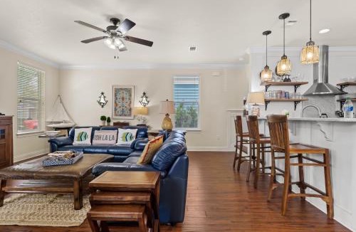 Villages of Crystal Beach House | Ooh La La