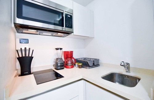 Downtown Apartment | OP downtown studio by Casago