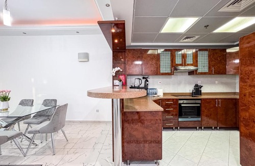 Dubai Marina Apartment | Opal Tower Condos - Dubai Marina