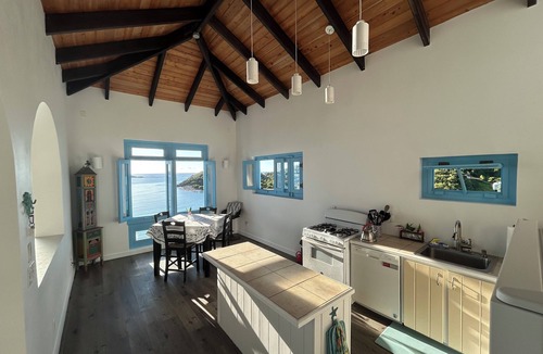 Estate Molendal and Little Reef Bay Apartment | OPEN AIR waterfront studio in St John RENT BY THE MONTH