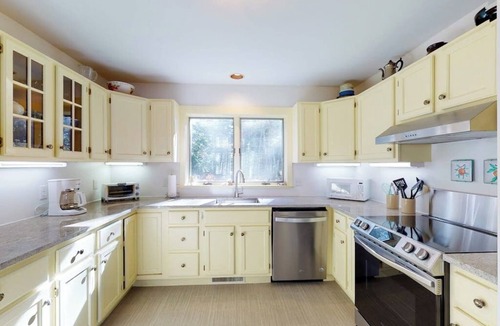Port Clyde House | Open and spacious riverfront retreat, dog-friendly