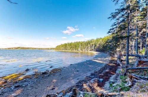 Port Clyde House | Open and spacious riverfront retreat, dog-friendly