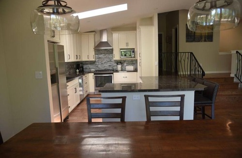 Montgomery Estates House | Open for the 4th of July! Updated Tahoe Home 4 Bedrooms-
