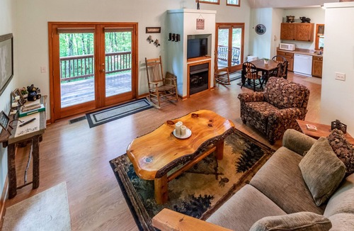 Franklin Cabin | Open Large Wrap Around Deck - Gas Grill - Gas Fireplace