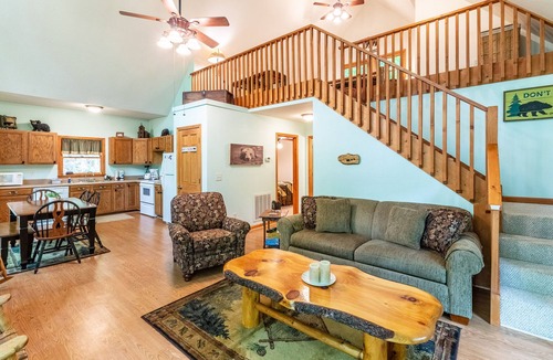 Franklin Cabin | Open Large Wrap Around Deck - Gas Grill - Gas Fireplace