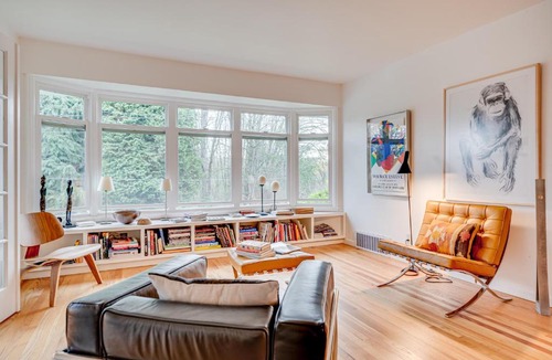 Stevens House | Open Layout with Patio! Cozy 2BR by the UW Arboretum home