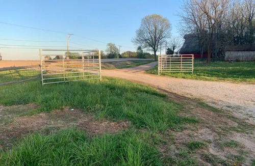 Western Grove RV Rental | Open space camping with Free Parking and outside s