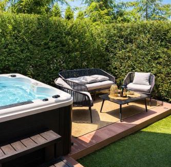 Greco Apartment | Open Space - Garden & Jacuzzi