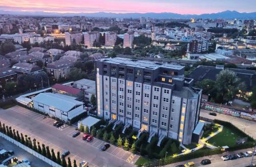 Greco Apartment | Open Space - Garden & Jacuzzi
