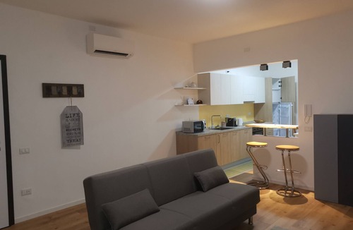 Bassano del Grappa Apartment | Open Space