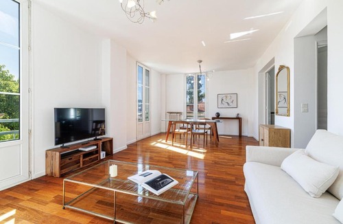 Cimiez Apartment | Open View Terrace - Wide 2 Bdr Quiet Area
