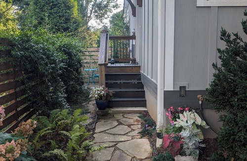 Asheville Apartment | OPEN! Walkable West Asheville Studio Apt with King Bed