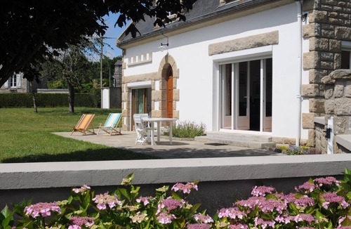 Saint-Cast-le-Guildo House | Opened SEA VIEW, BEACH 10 min. by foot, large GARDEN, TV ENGLISH channels