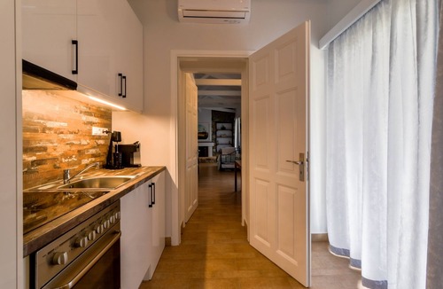 Thermisia Villa | Opensea Villa Private Beach & Tennis Court