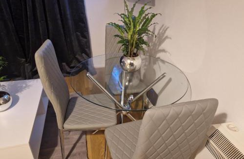 Peterborough House | Opera Home