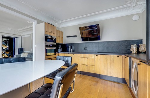 9th Arrondissement Apartment | Opera - Lafayette 2 Bedrooms w/AC