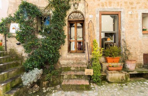 Calcata Historic Town House | Opera Suites - Le notti bianche