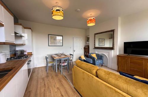 Buxton House | Opera View by Together Travel - Stylish 2-Bedroom Apartment