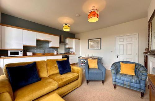 Buxton House | Opera View by Together Travel - Stylish 2-Bedroom Apartment