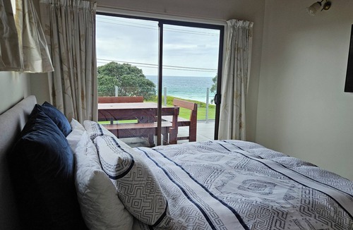 Opito Bay House | Opito Bay beach front Holiday Home
