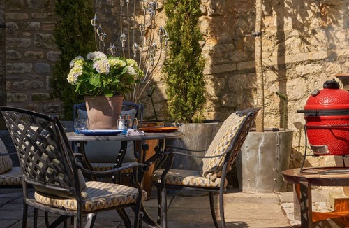 Bath House | Oppulent Lansdown Crescent Mews House with Free parking - Pass the Keys