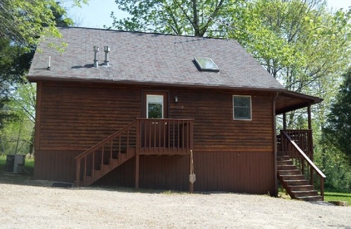 Eckerty Cabin | Optimum cabin 9 with jacuzzi and HOT TUB on Patoka Lake in Southern Indiana