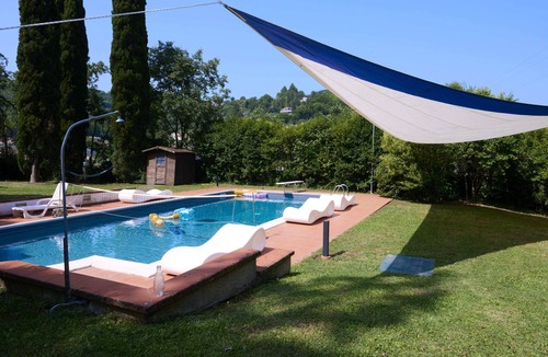 Terni Villa | Opulent Villa Private Heated Pool and Park, Volley Ball, Table Tennis, Whirlpool