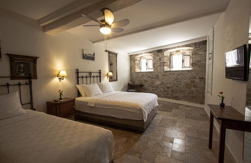 Ayvalik City Center Hotel | OPUS 1910 OTEL