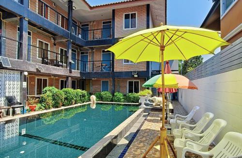 San Kamphaeng Hostel | Ora House