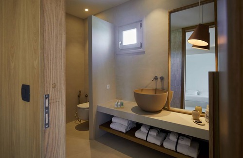 Agios Georgios Hotel | Orabel Suites