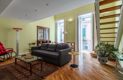 Quartieri Spagnoli Apartment | Orabon Suite By Dimorra