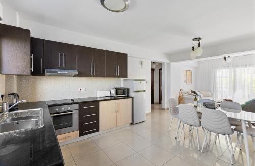 Paphos Apartment | Oracle Exclusive Resort 2bdr Apartment by VICHY Holidays