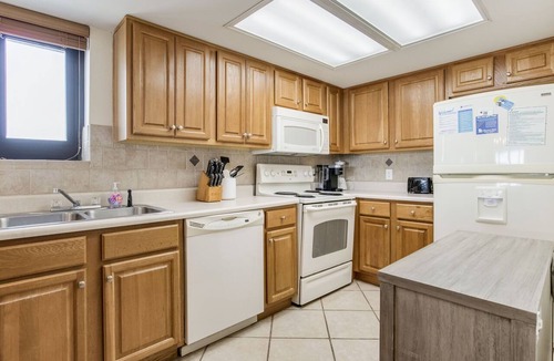 Orange Beach East Condo | Orange Beach Gulf View 3BR Sleeps 8 Corner Pools Boat Slips