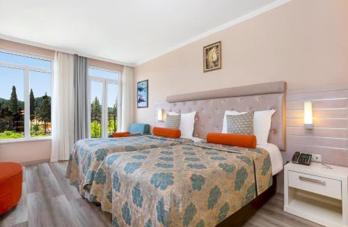 Kemer Resort | Orange County Kemer