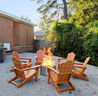 Columbia House | Orange Pit - 3BD 2BA Luxury Retreat - West Cola