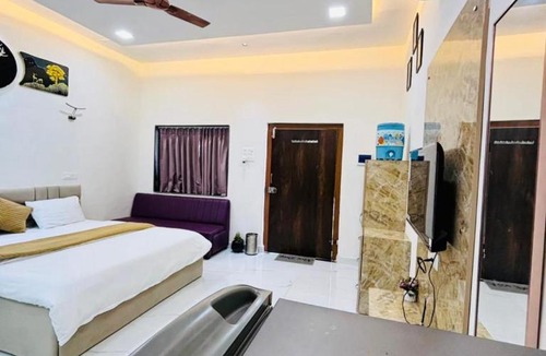Wadgaon Villa | Orange Villa