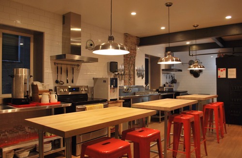 Theater District Hostel | Orange Village Hostel