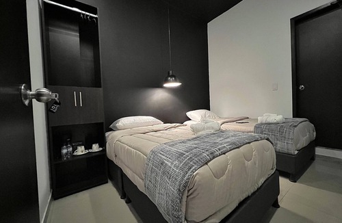 Modelia Hotel | Orange Wild