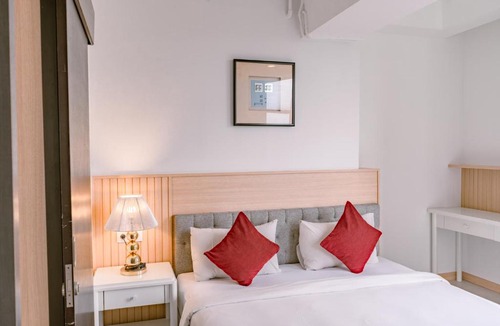 Bandung Hotel | Orbit House